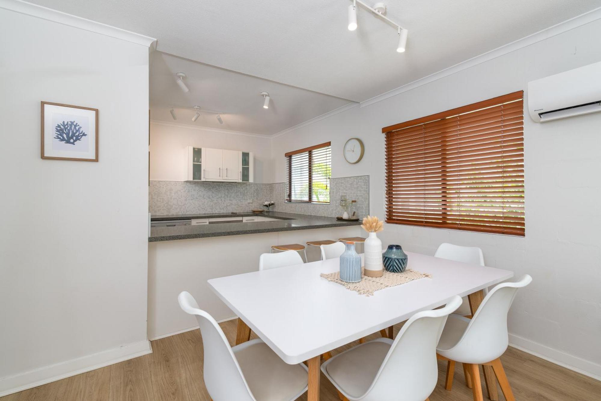 Tropical Reef Apartments Port Douglas Esterno foto